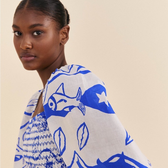 FARM Rio Off-White Pitta Waves Smocked Blouse Size Medium - Picture 2 of 8